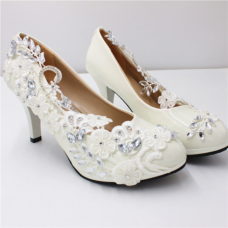 Diamond Round Toe High Heels Lace Wedding Shoes