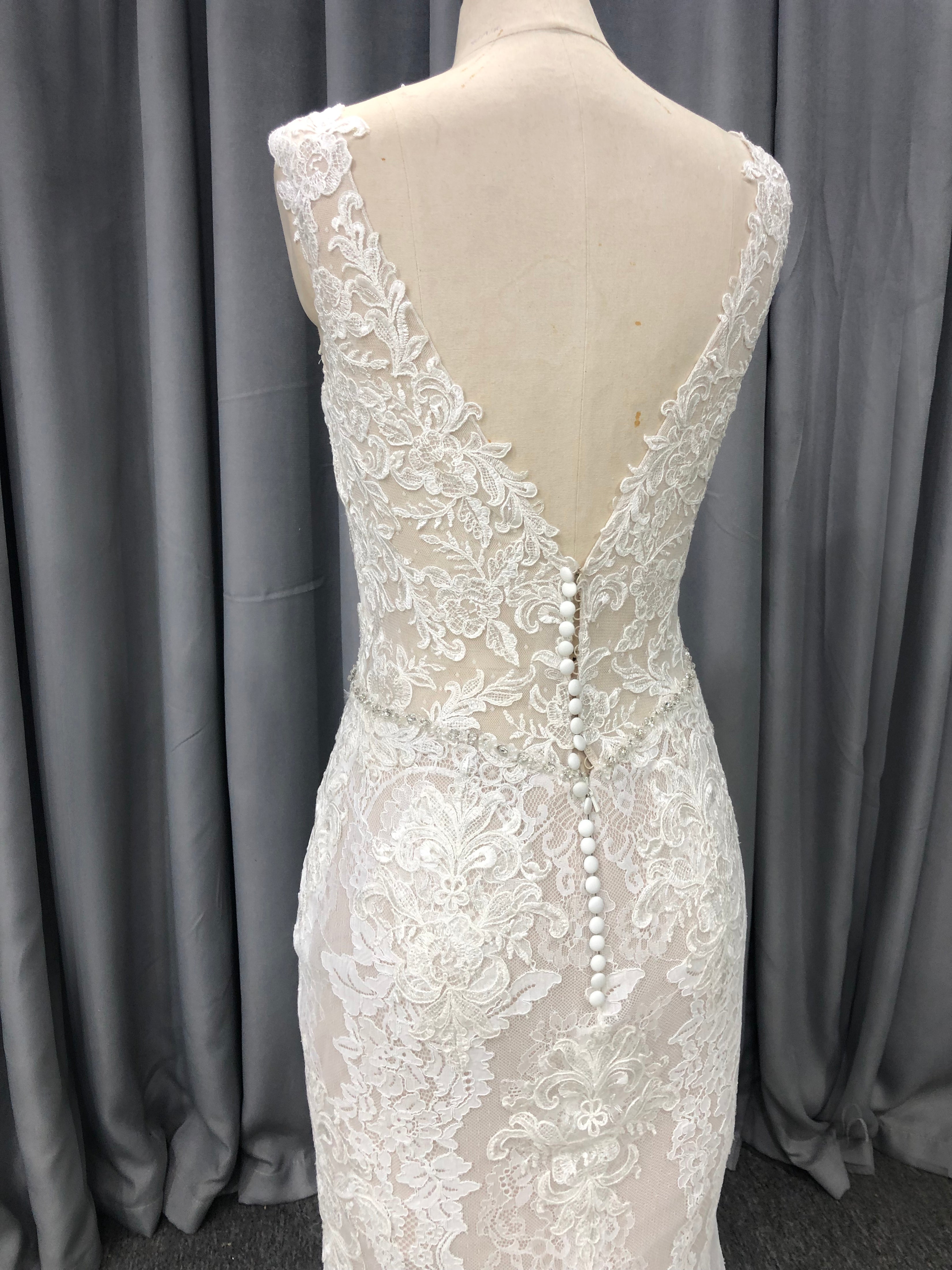 Lace With Beading V Neck and V back Mermaid  Wedding Dress With Train C0001