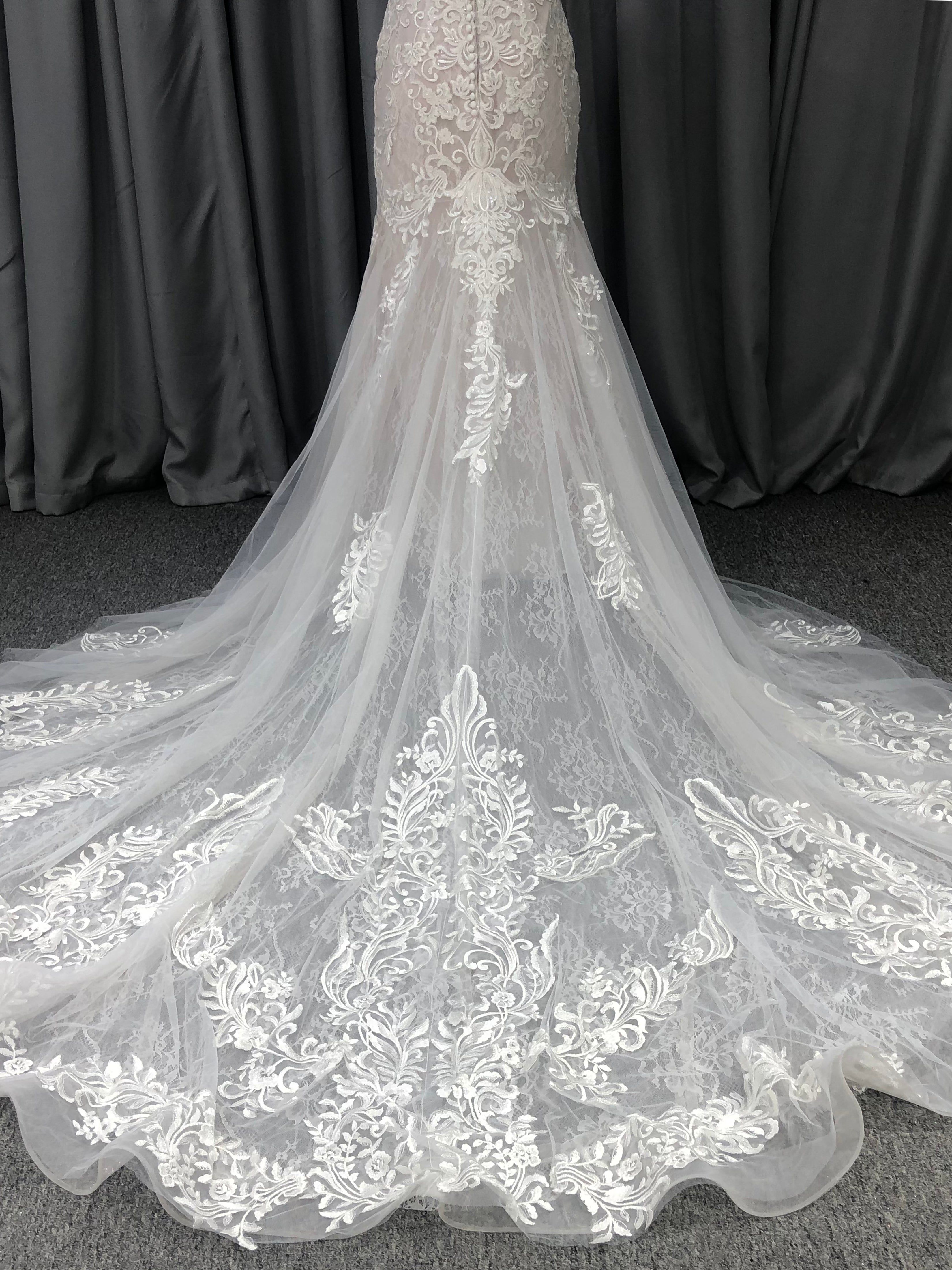 Lace Straps V Neck  Mermaid Wedding Dress With Train C0005