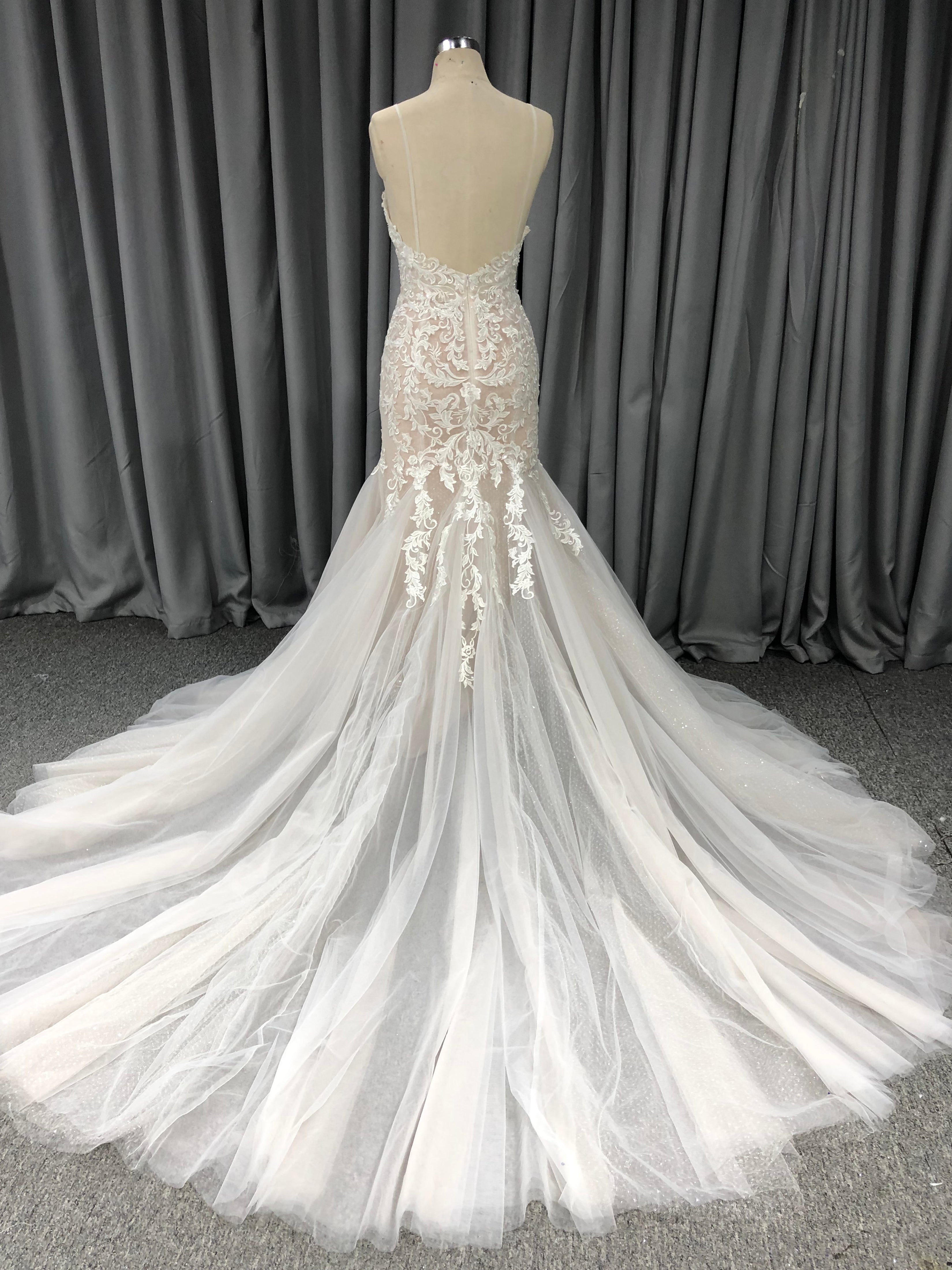 Spaghetti Straps Tulle With Lace Mermaid  Wedding Dress With Train C0029