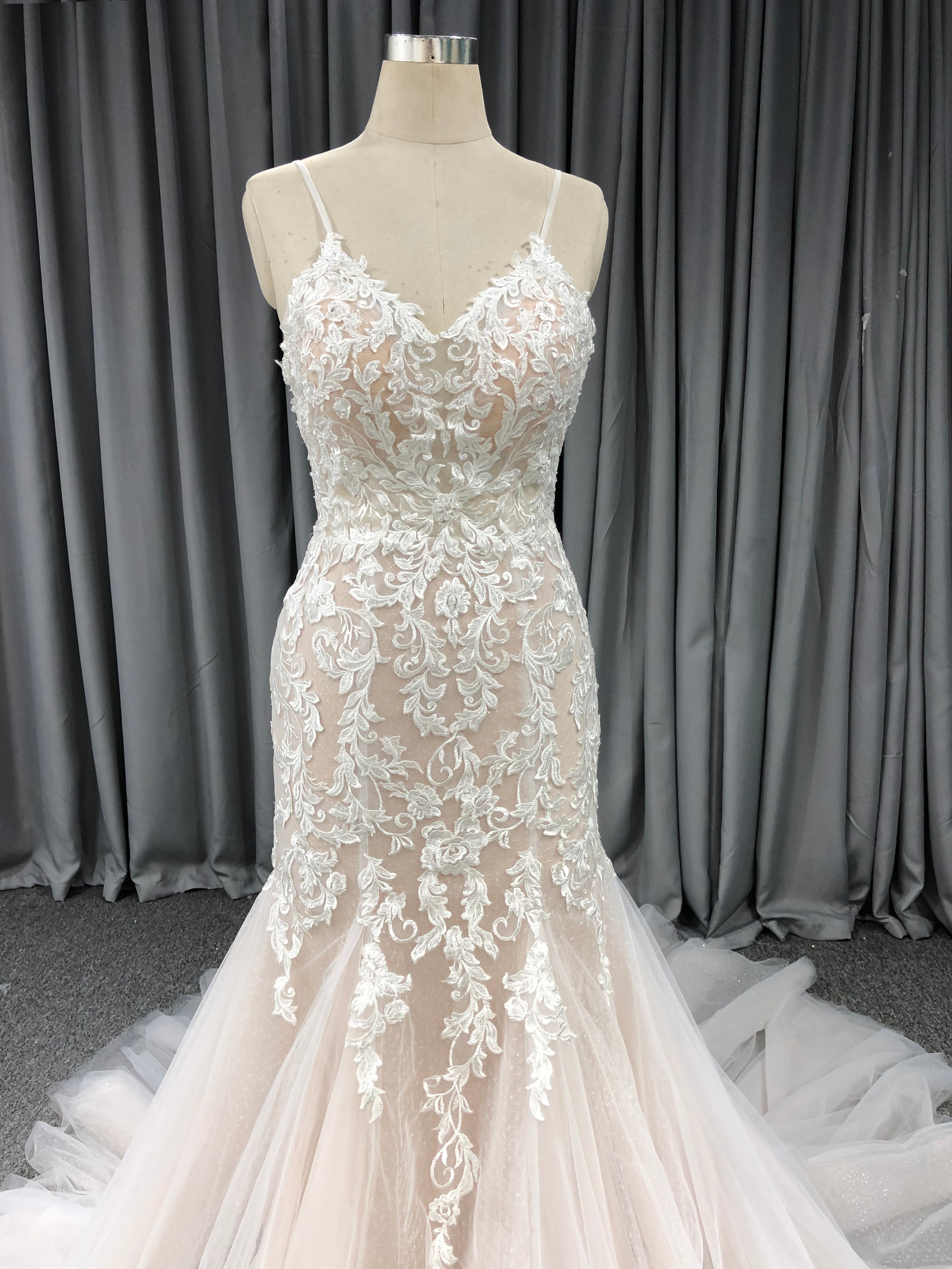 Spaghetti Straps Tulle With Lace Mermaid  Wedding Dress With Train C0029