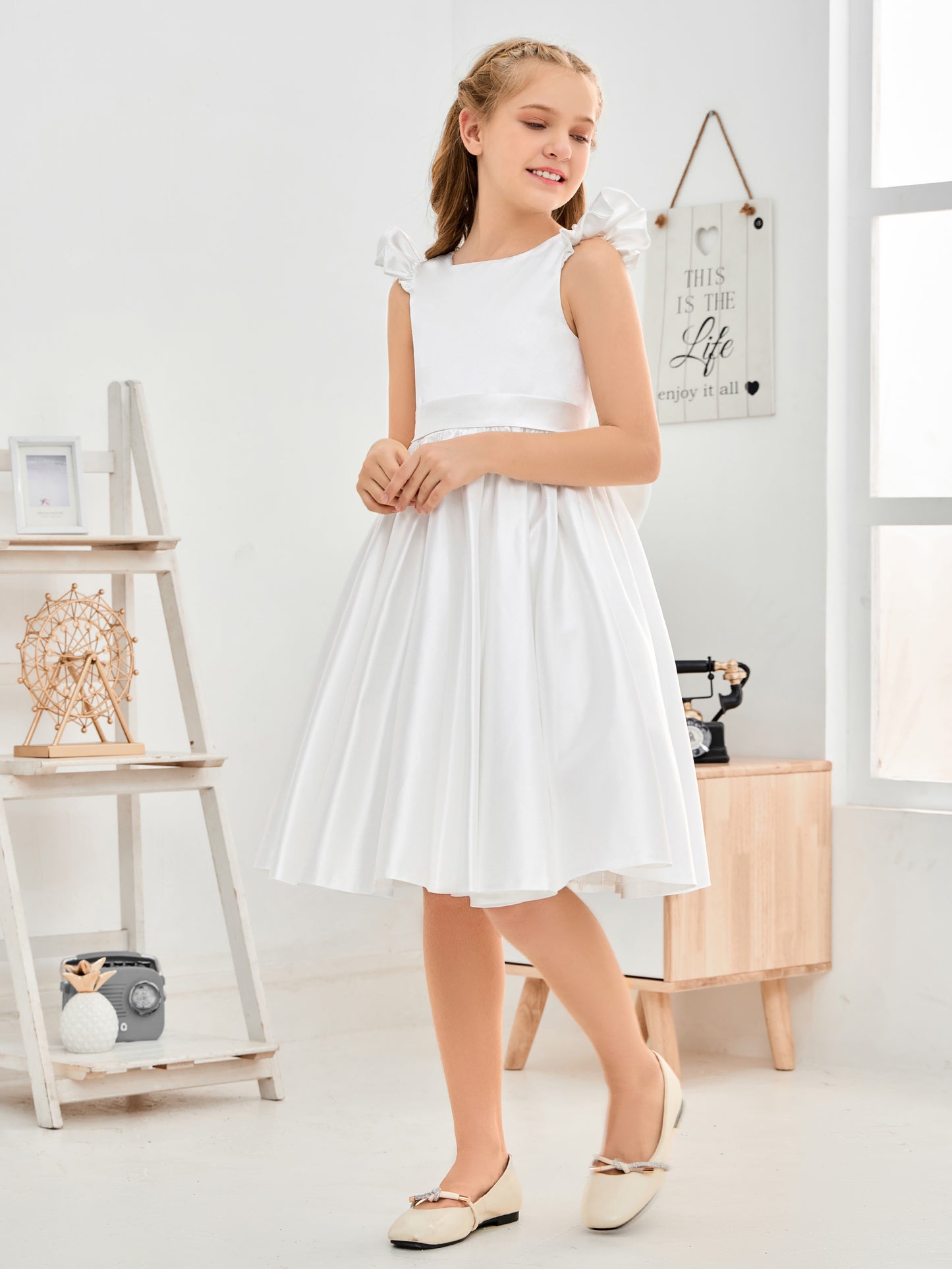Cheap White Satin Flower Girl Dresses Knee Length Sleeveless