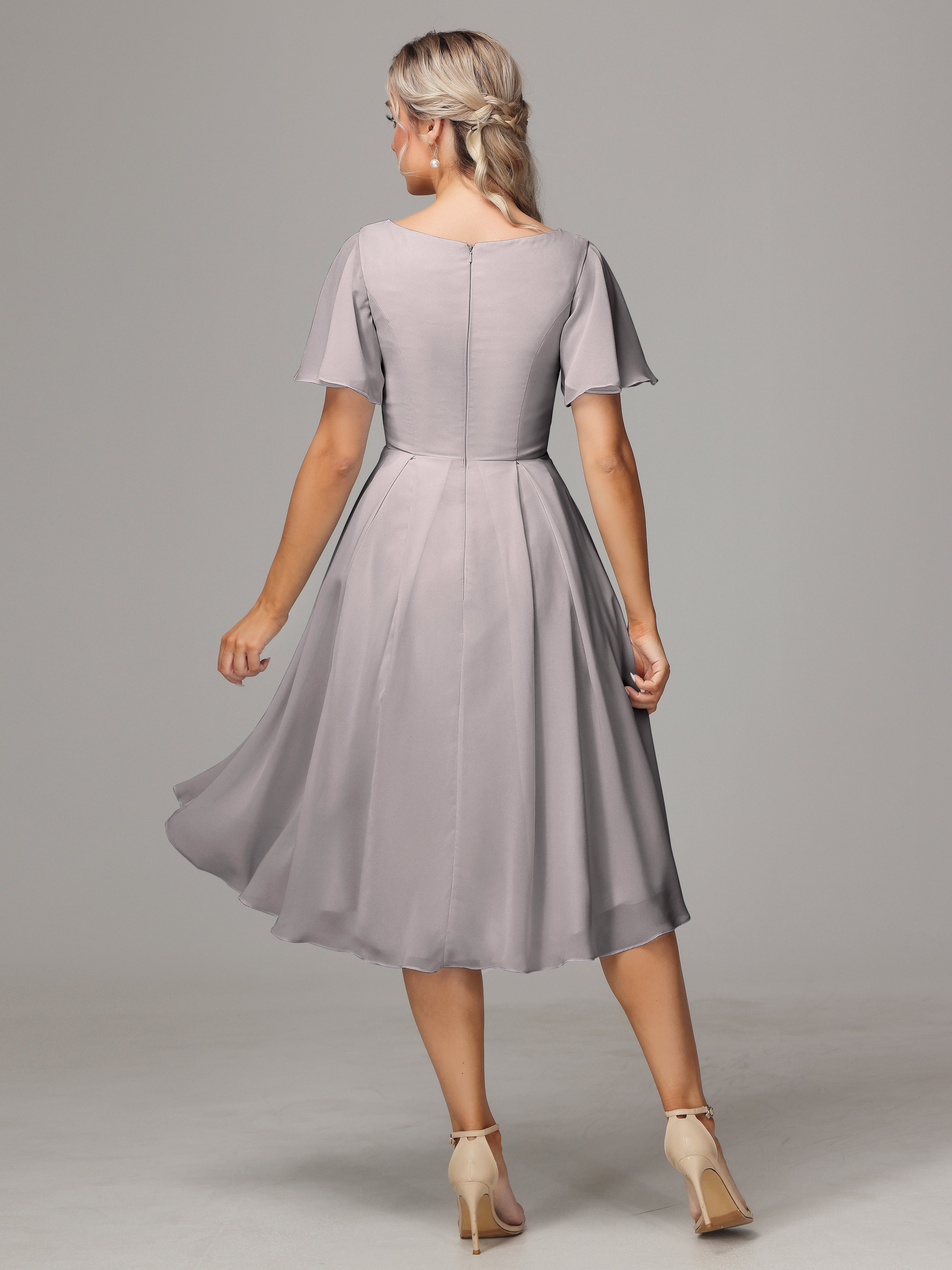 Short Sleeves V Neck Knee Length Chiffon Bridesmaid Dresses