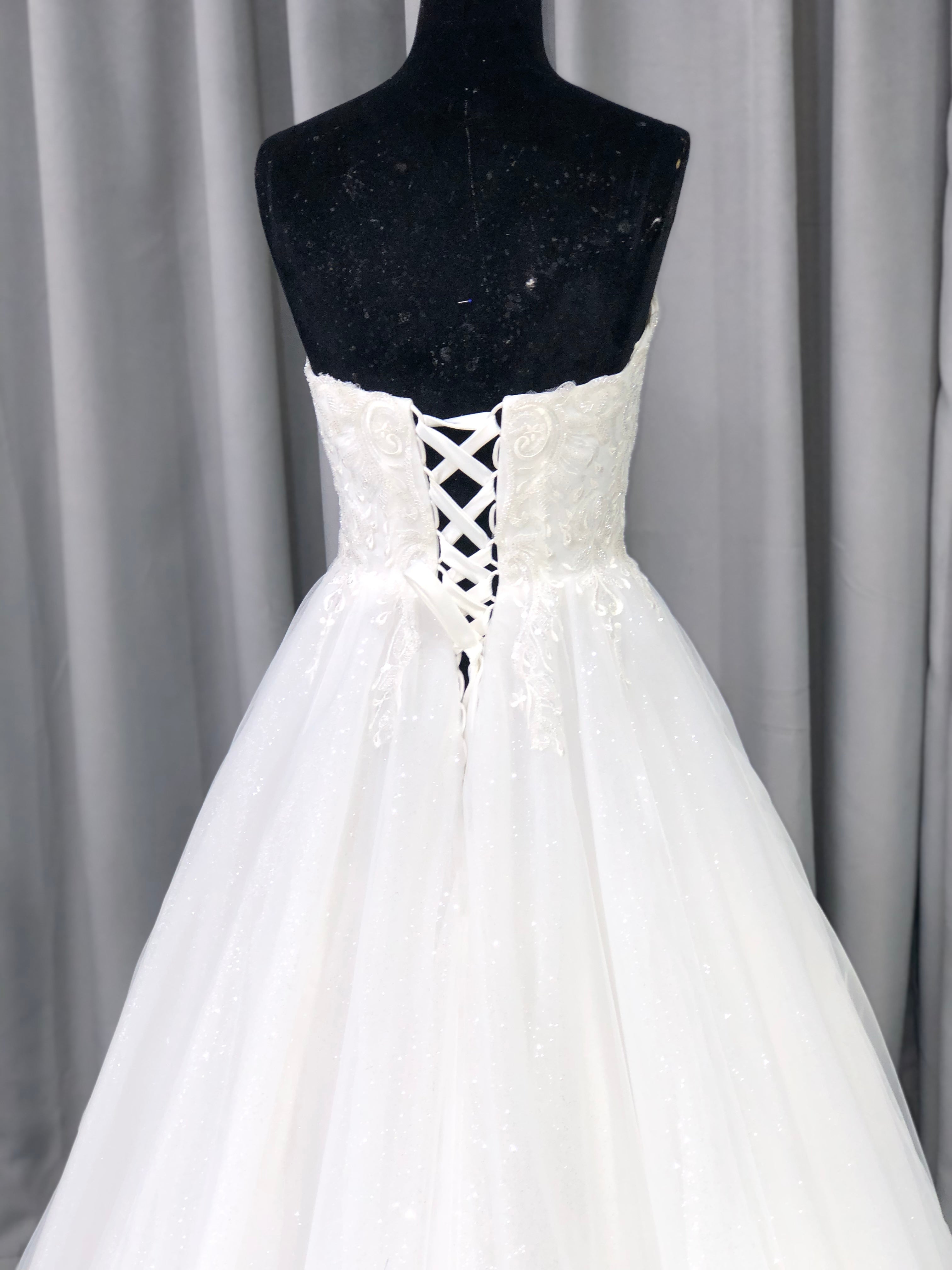 Sparkly A-Line Sweetheart Lace Bodice Tulle Lace Up Back Wedding Dress