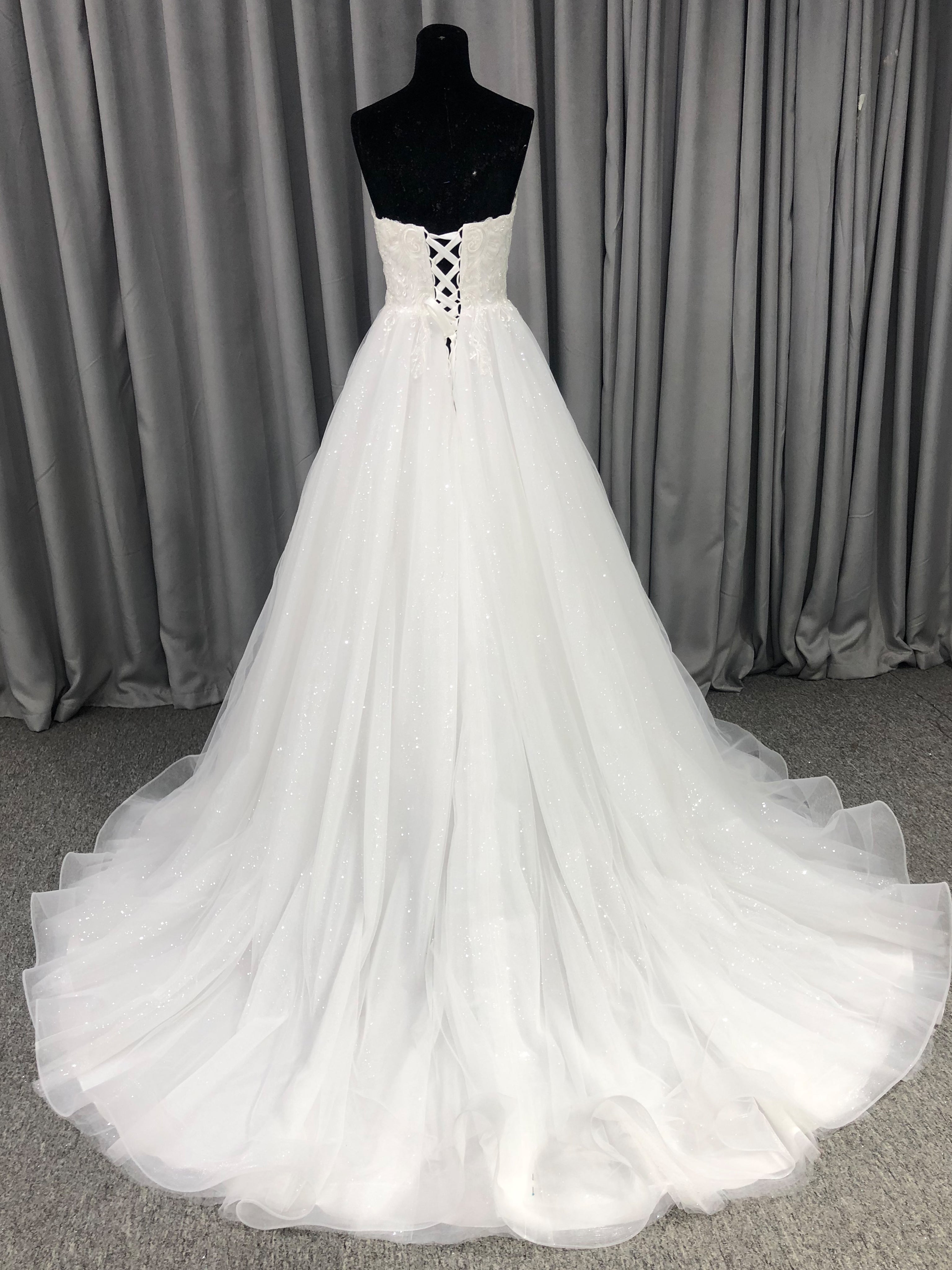 Sparkly A-Line Sweetheart Lace Bodice Tulle Lace Up Back Wedding Dress