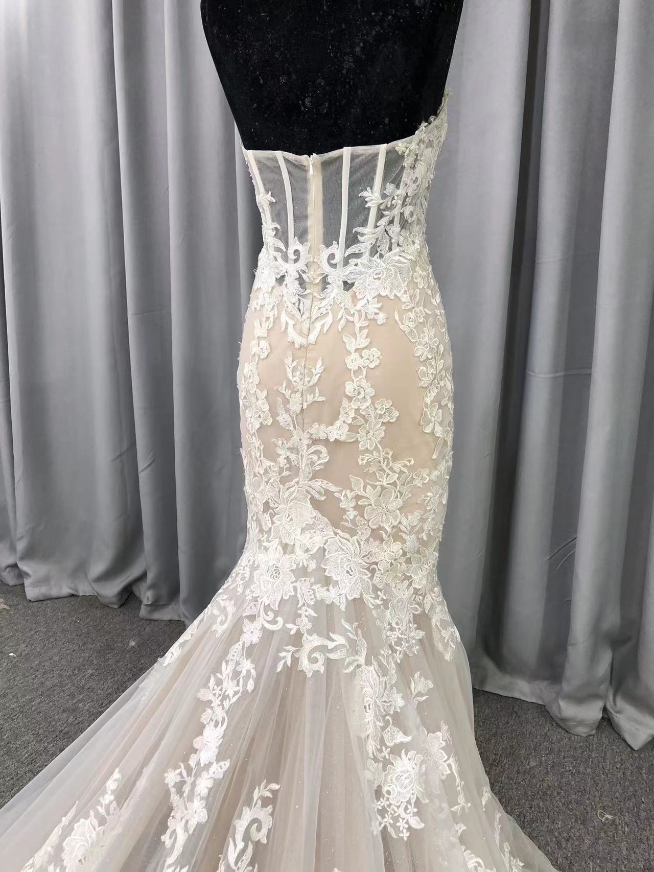 Sweetheart Illusion Top Mermaid Lace Bridal Gown