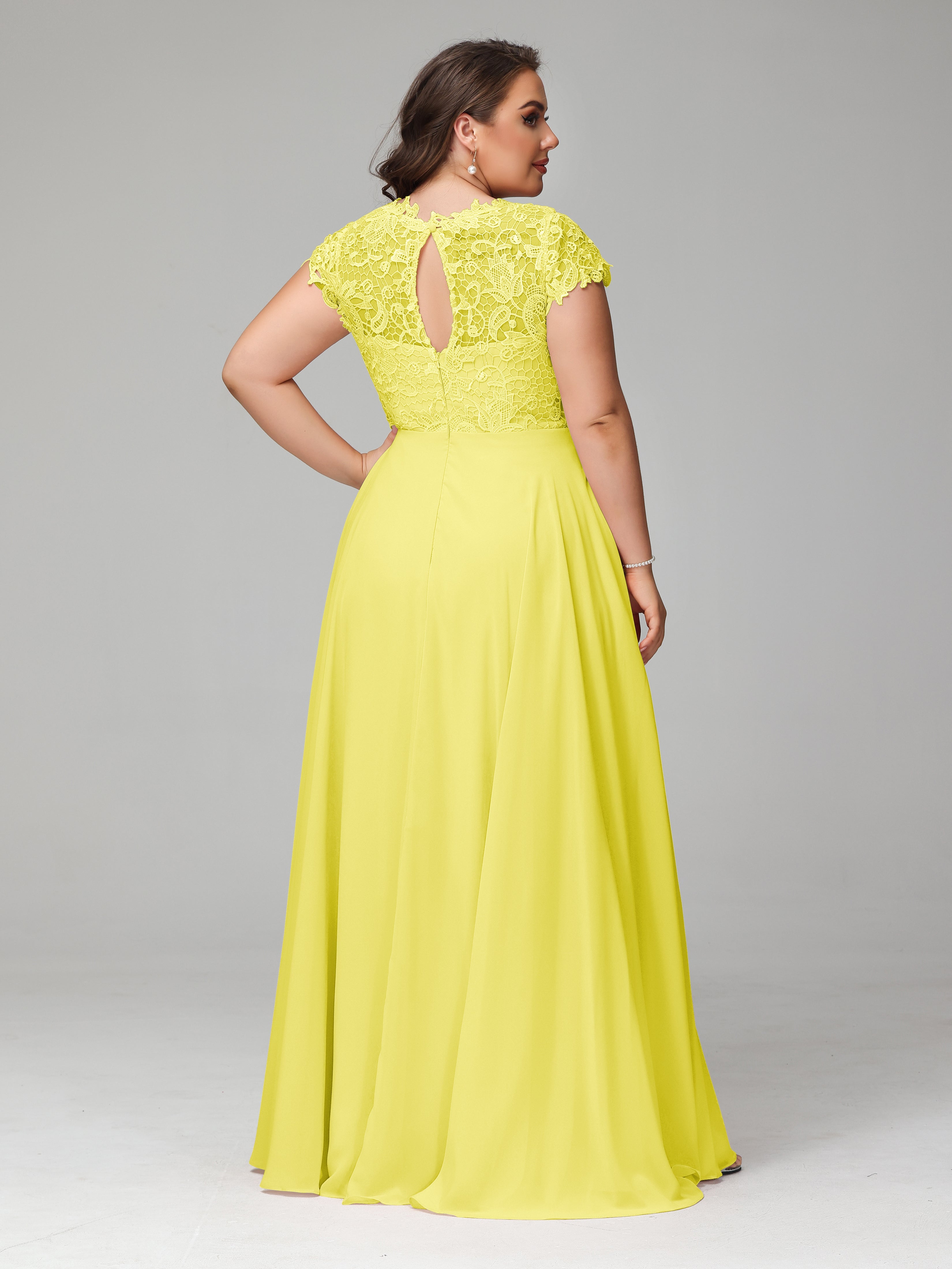 Crew Neck Delicate Chiffon Plus Size Mother of the  Groom Dresses