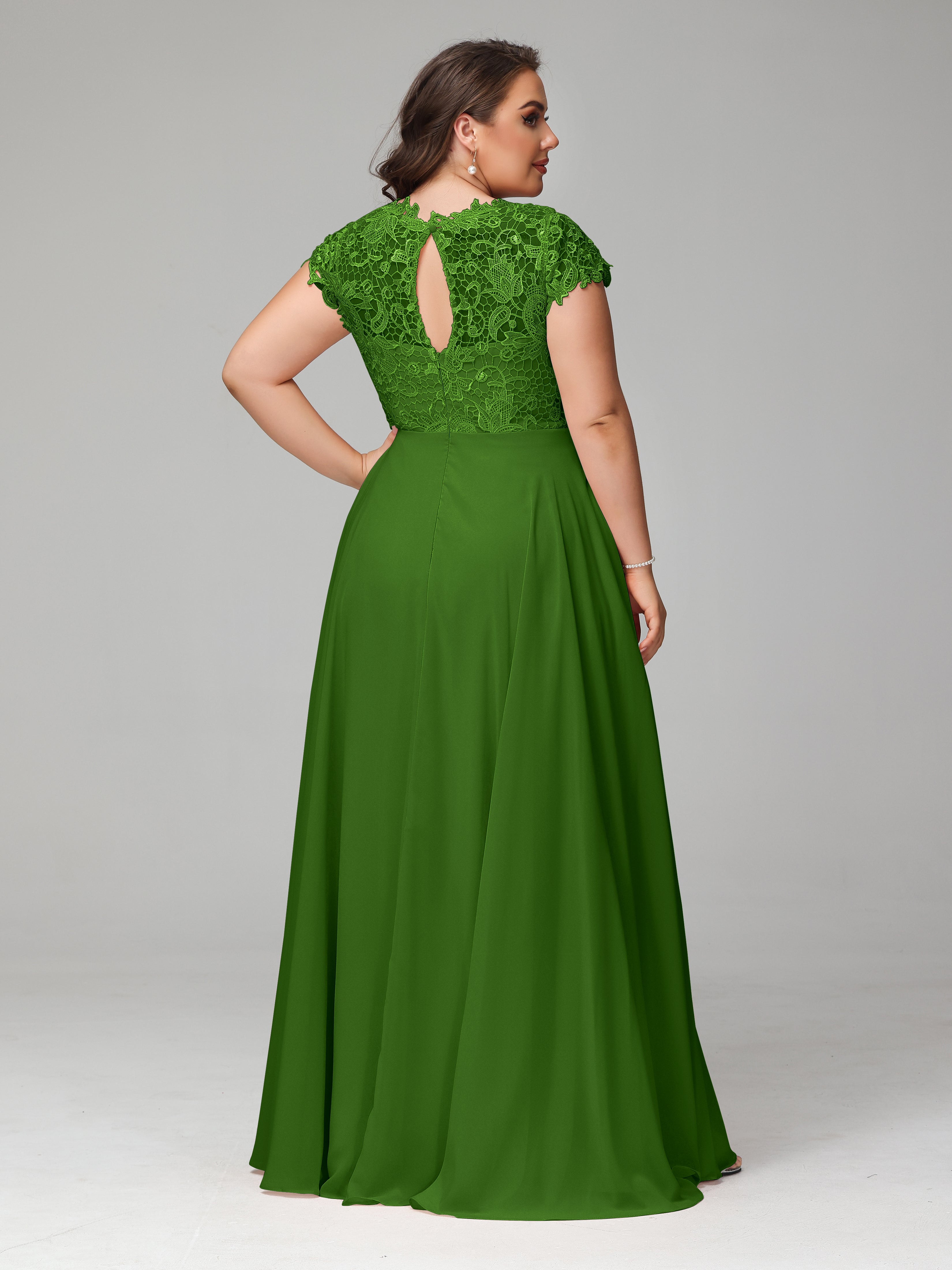 Crew Neck Delicate Chiffon Plus Size Bridesmaid Dresses