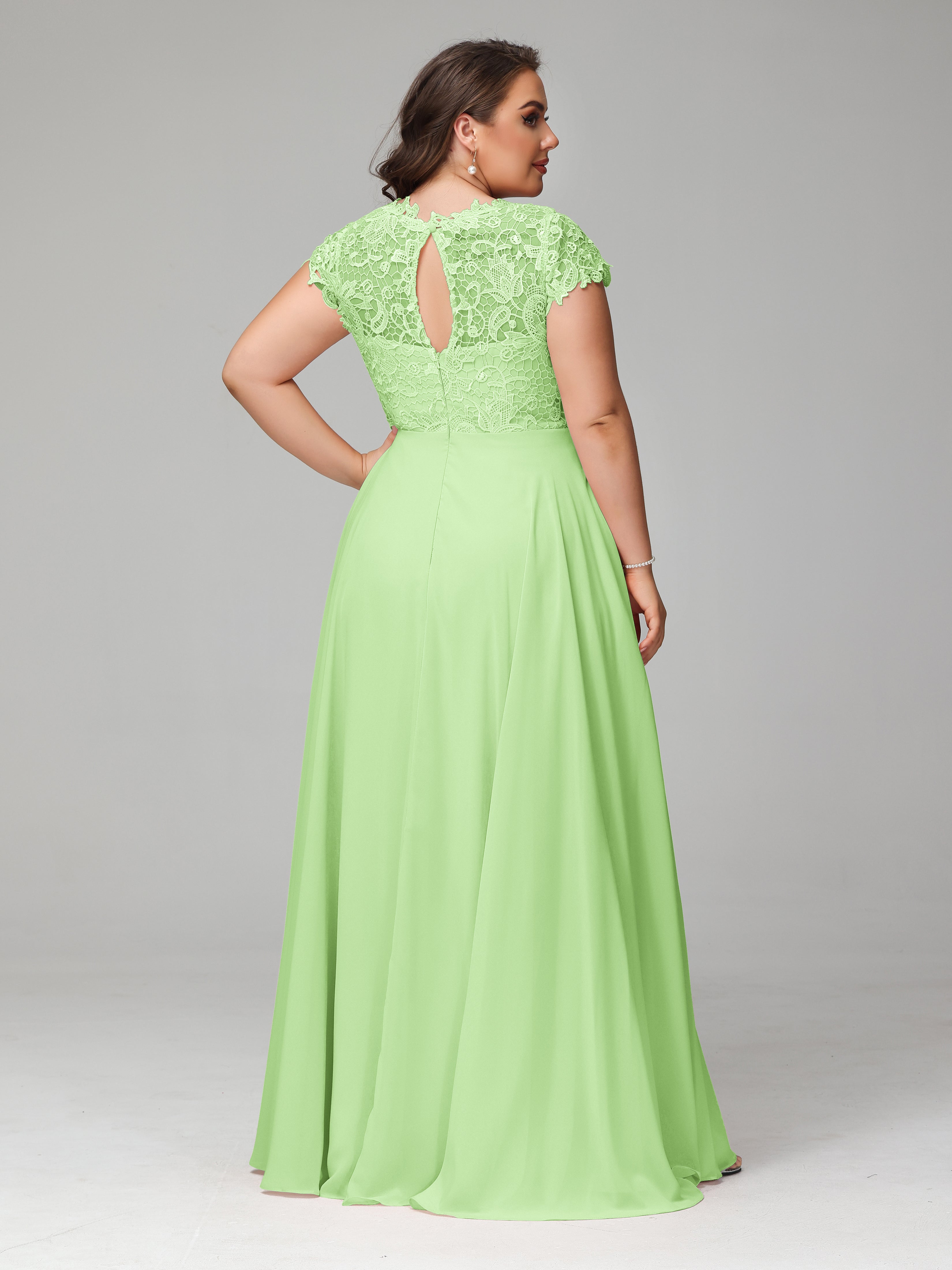 Crew Neck Delicate Chiffon Plus Size Mother of the Bride Dresses