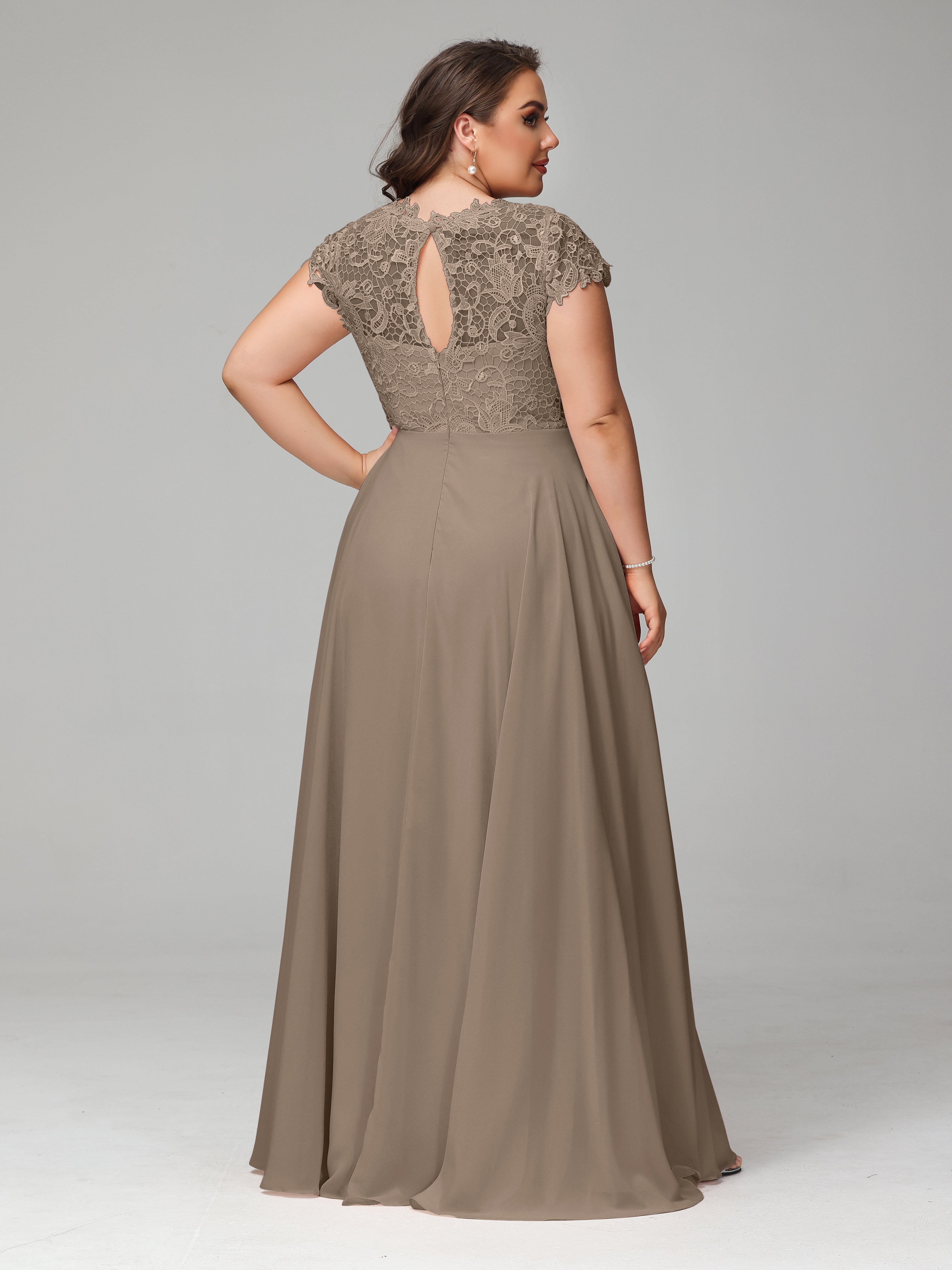 Crew Neck Delicate Chiffon Plus Size Mother of the Bride Dresses