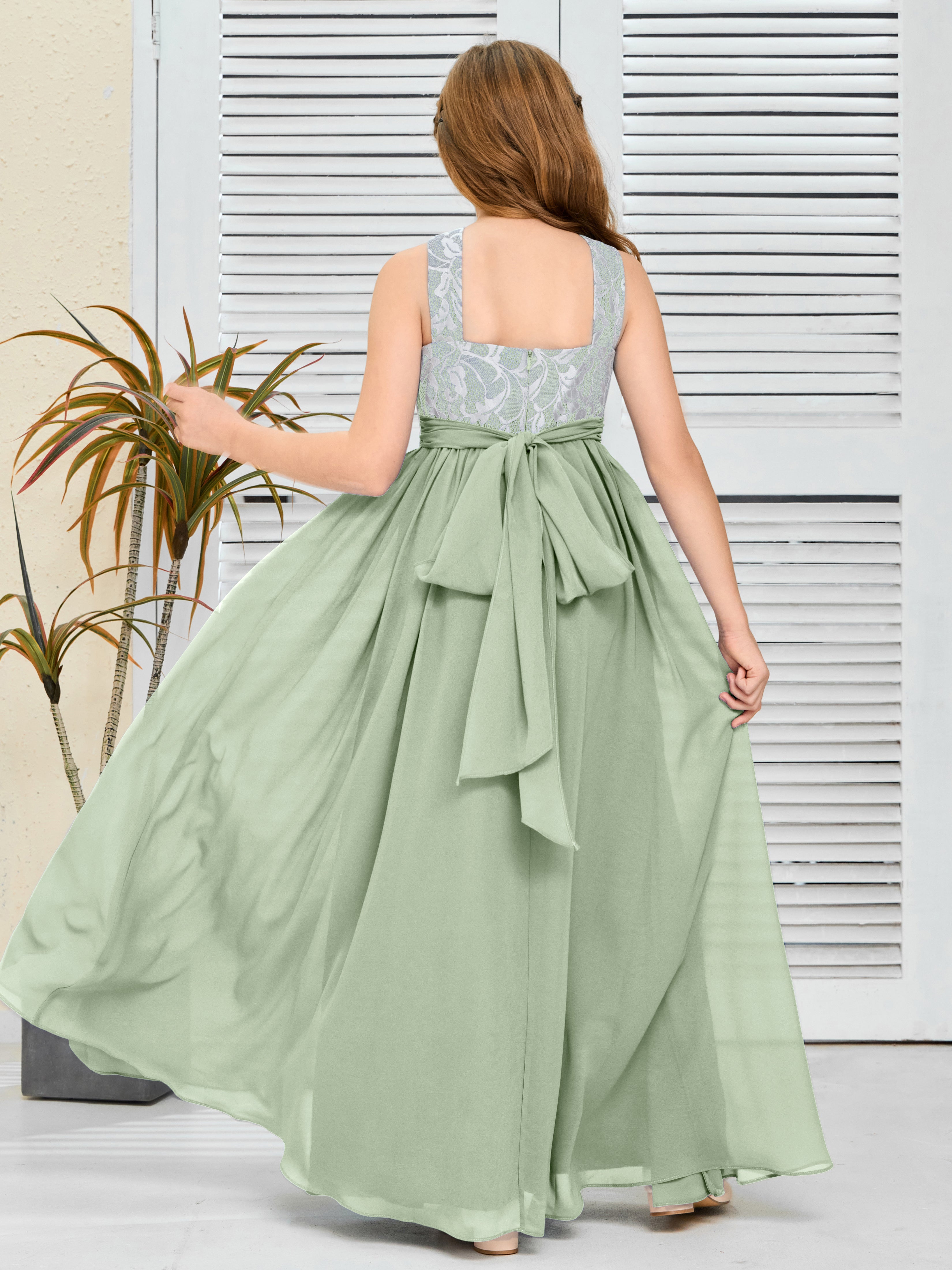 Sleeveless A Line Chiffon Lace Junior Bridesmaid Dress