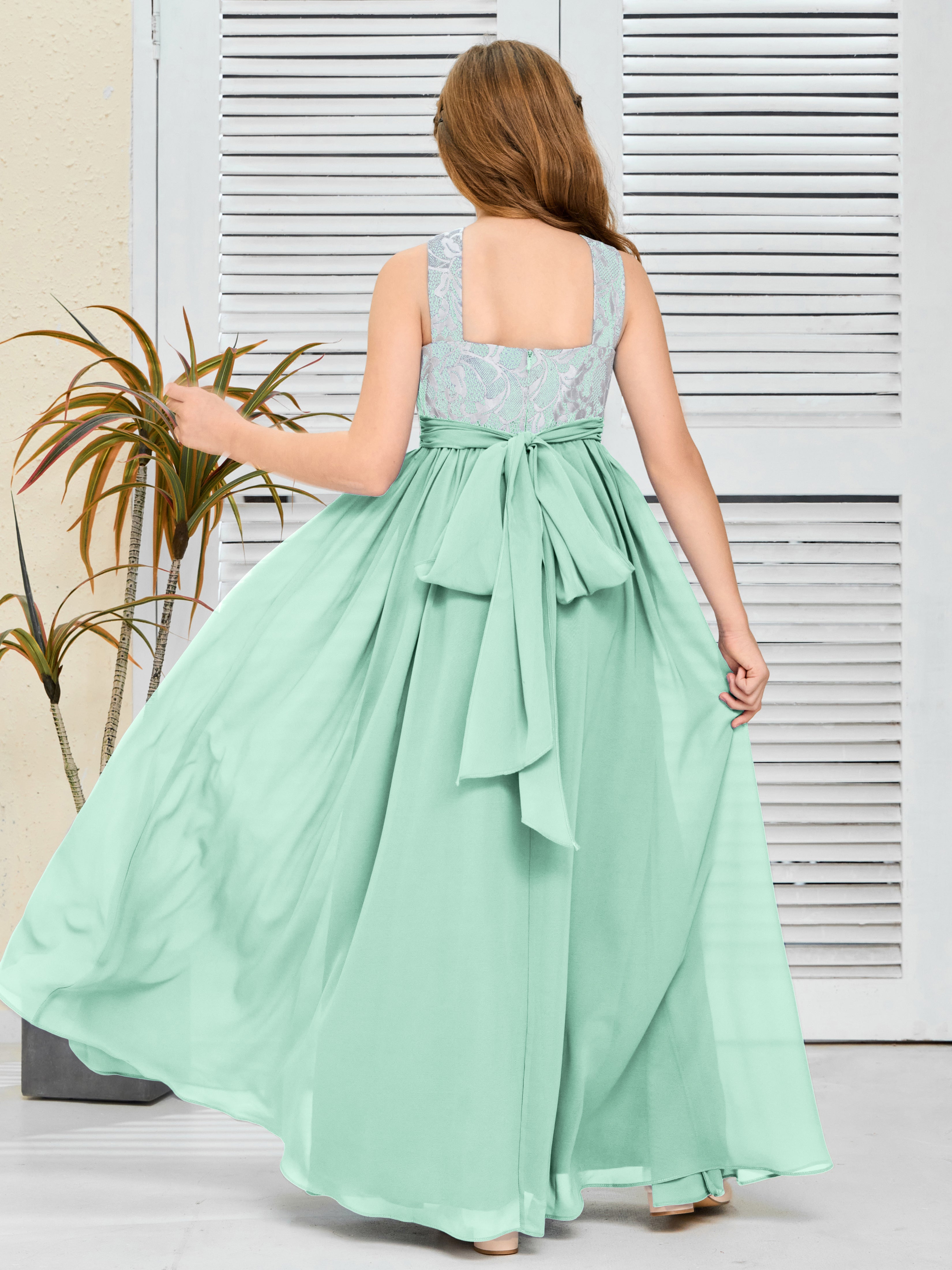 Sleeveless A Line Chiffon Lace Junior Bridesmaid Dress